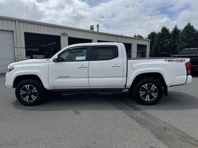 2017 Toyota Tacoma Vehicle Photo in Mechanicsburg, PA 17050-1707