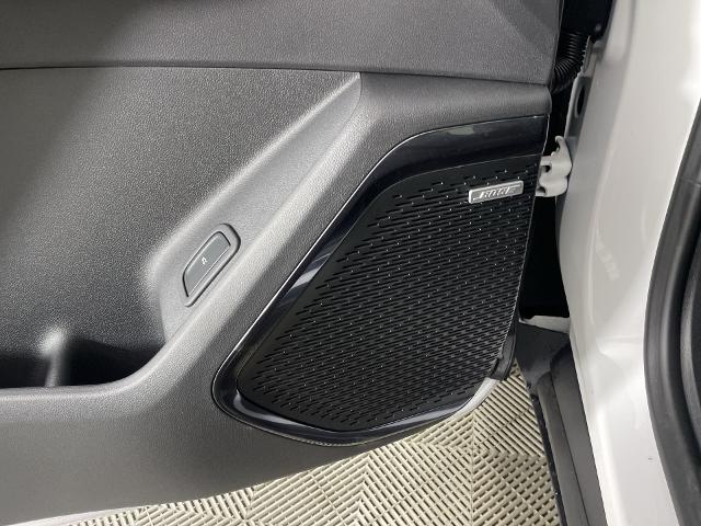 2025 GMC Acadia Vehicle Photo in GILBERT, AZ 85297-0402