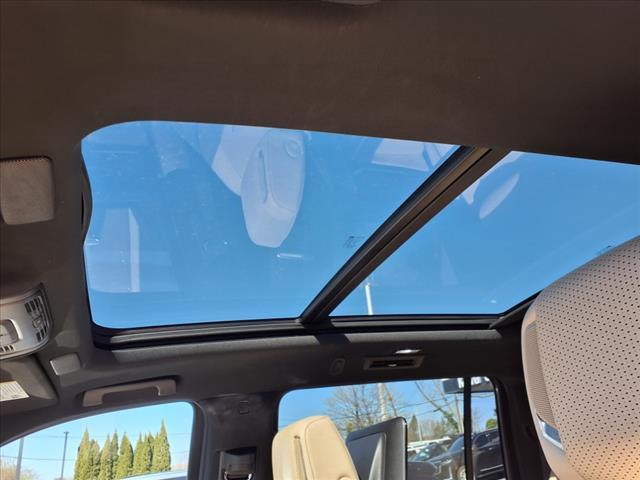 2021 Cadillac Escalade ESV Vehicle Photo in SMITHTOWN, NY 11787-5023