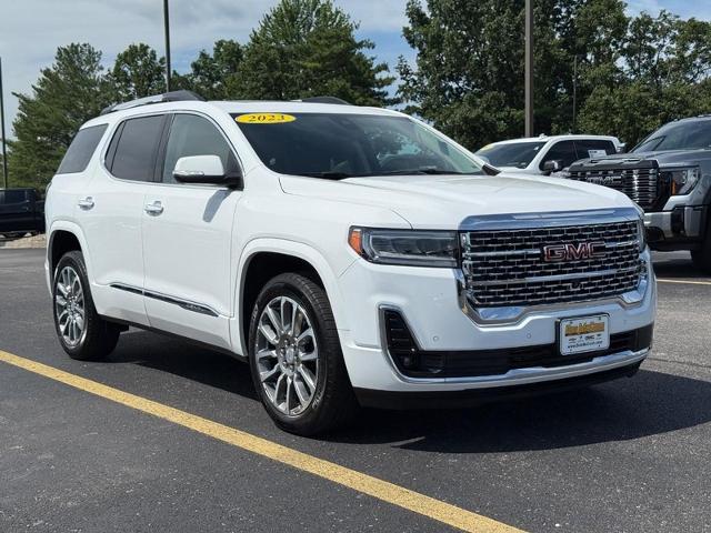 2023 GMC Acadia Vehicle Photo in COLUMBIA, MO 65203-3903