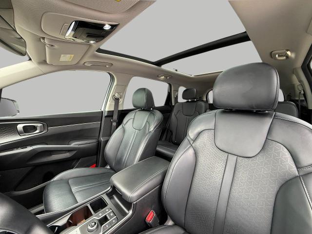 2021 Kia Sorento Hybrid Vehicle Photo in Appleton, WI 54914