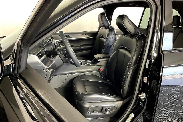 2024 Jeep Grand Cherokee Vehicle Photo in Tulsa, OK 74129