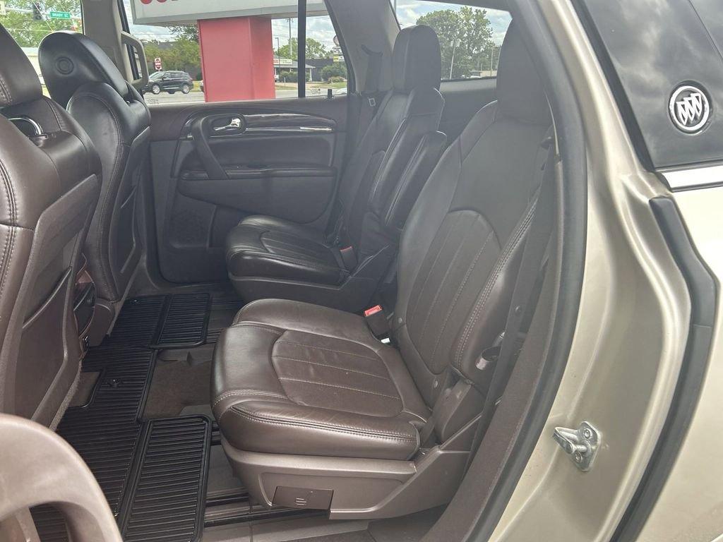 2014 Buick Enclave Vehicle Photo in Marion, IA 52302