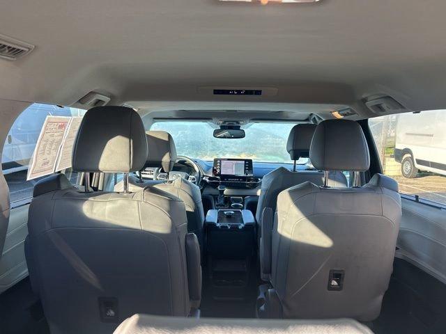 2021 Toyota Sienna Vehicle Photo in MEDINA, OH 44256-9631