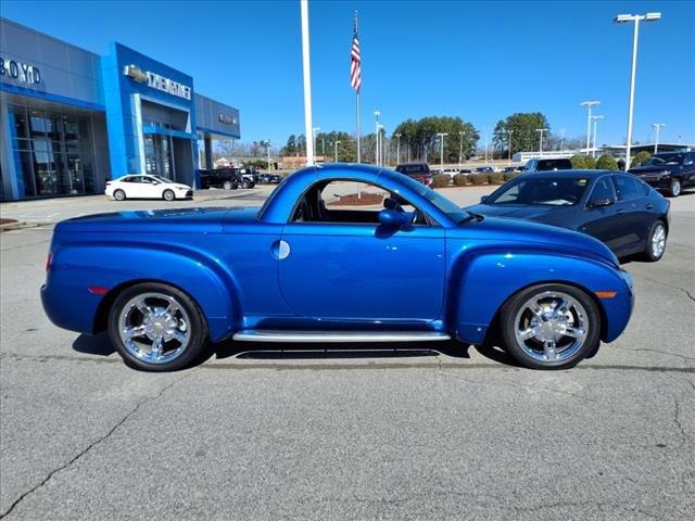 2006 Chevrolet SSR Vehicle Photo in HENDERSON, NC 27536-2966