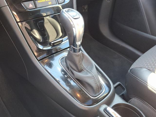 2021 Buick Encore Vehicle Photo in TREVOSE, PA 19053-4984