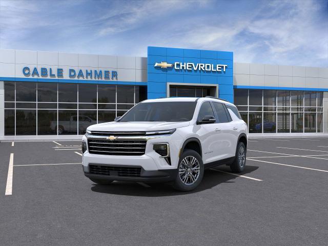 2025 Chevrolet Traverse Vehicle Photo in TOPEKA, KS 66609-0000