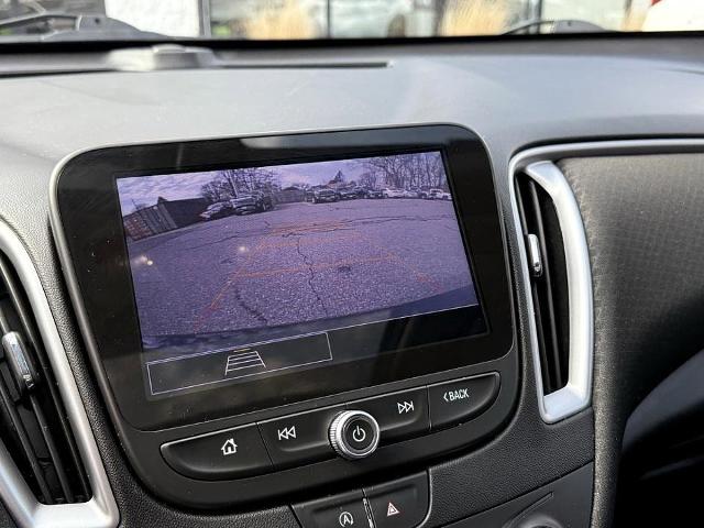 2022 Chevrolet Malibu Vehicle Photo in CHICOPEE, MA 01020-5001