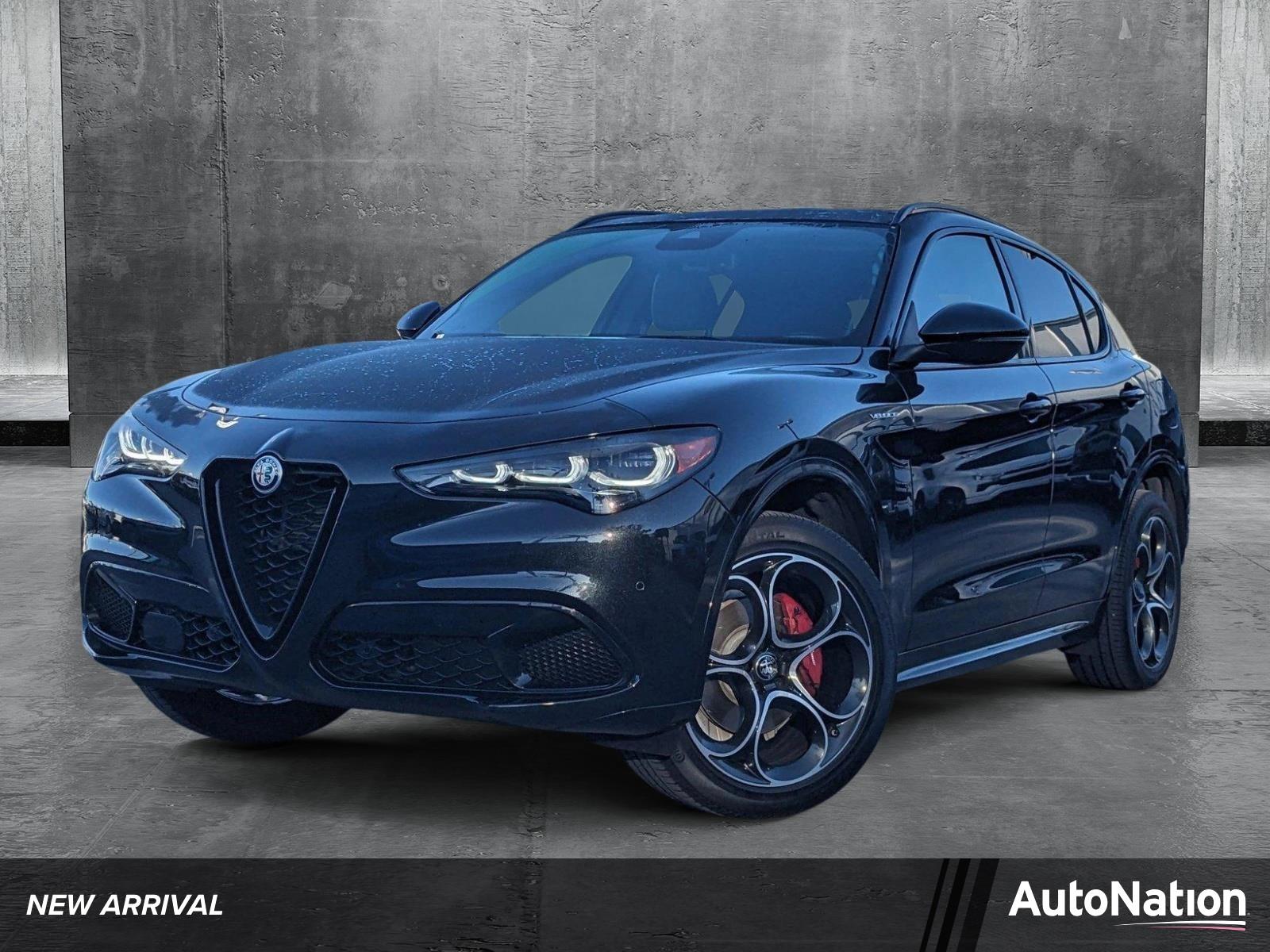 2024 Alfa Romeo Stelvio Vehicle Photo in MIAMI, FL 33172-3015