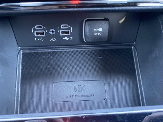 2025 Jeep Grand Cherokee Vehicle Photo in Doylsetown, PA 18901