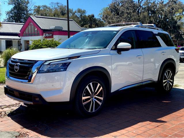 2023 Nissan Pathfinder Vehicle Photo in Savannah, GA 31419