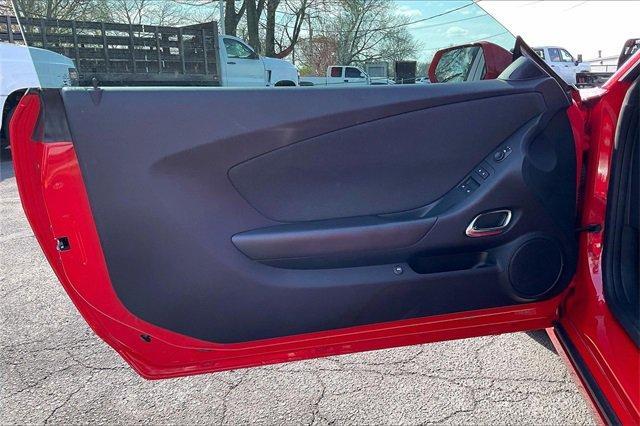 2015 Chevrolet Camaro Vehicle Photo in INDEPENDENCE, MO 64055-1314