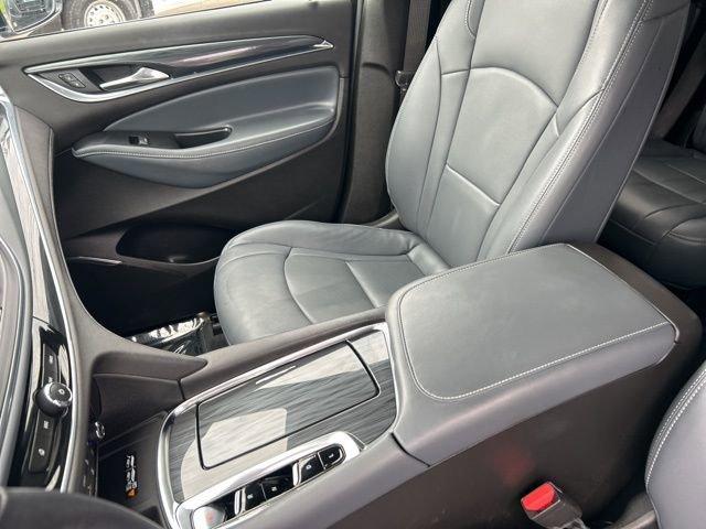 2022 Buick Enclave Vehicle Photo in MEDINA, OH 44256-9631