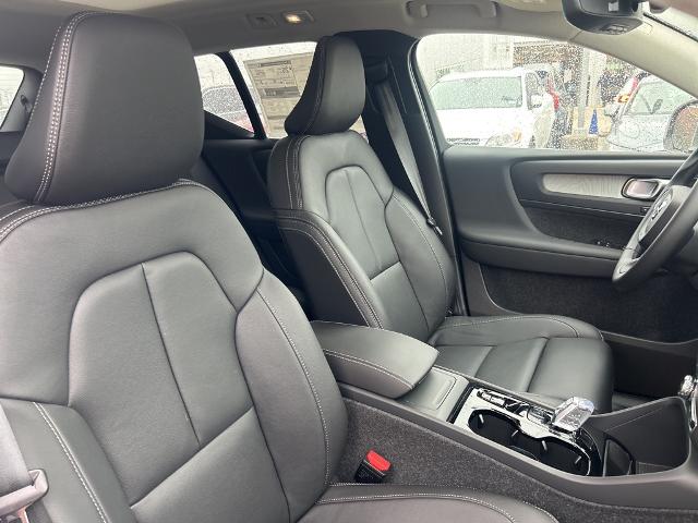 2025 Volvo XC40 Vehicle Photo in Grapevine, TX 76051