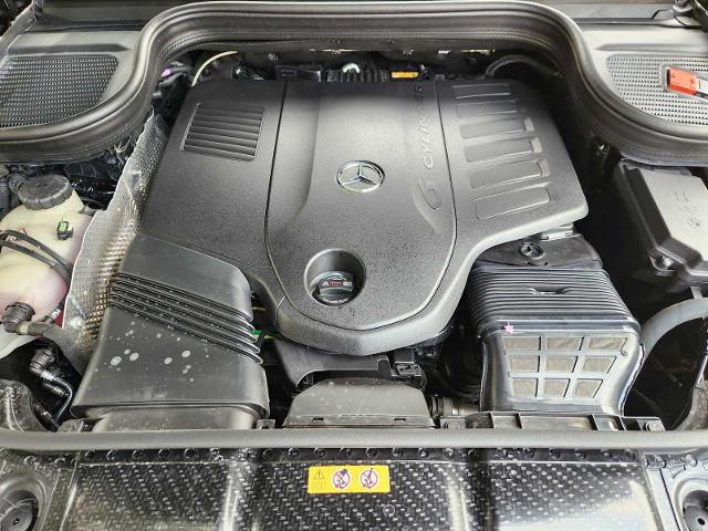 2025 Mercedes-Benz GLS Vehicle Photo in HOUSTON, TX 77079