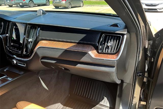 2022 Volvo XC60 Vehicle Photo in Houston, TX 77007
