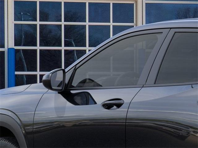 2025 Chevrolet Trax Vehicle Photo in ENGLEWOOD, CO 80113-6708