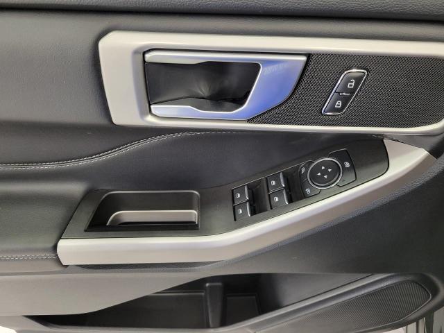 2023 Ford Explorer Vehicle Photo in Oshkosh, WI 54901