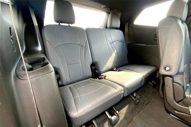 2024 Buick Enclave Vehicle Photo in TOPEKA, KS 66609-0000