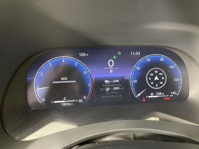 2024 Toyota Highlander Vehicle Photo in GILBERT, AZ 85297-0402