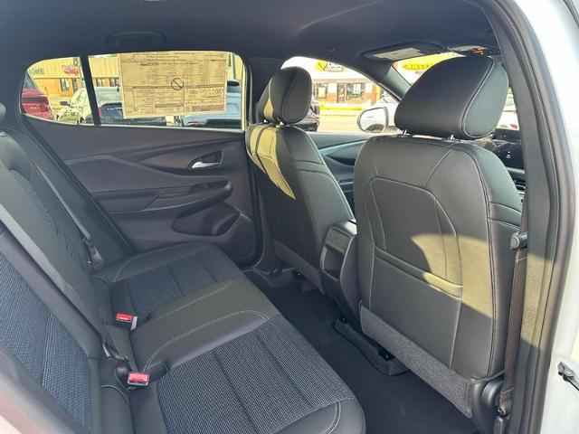 2025 Buick Envista Vehicle Photo in COLUMBIA, MO 65203-3903