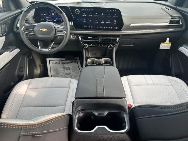 2025 Chevrolet Traverse Vehicle Photo in COLUMBIA, MO 65203-3903