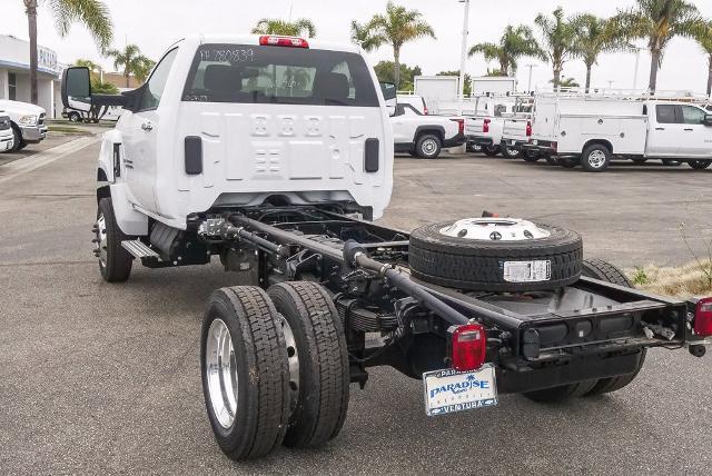 2023 Chevrolet Silverado Chassis Cab Vehicle Photo in VENTURA, CA 93003-8585