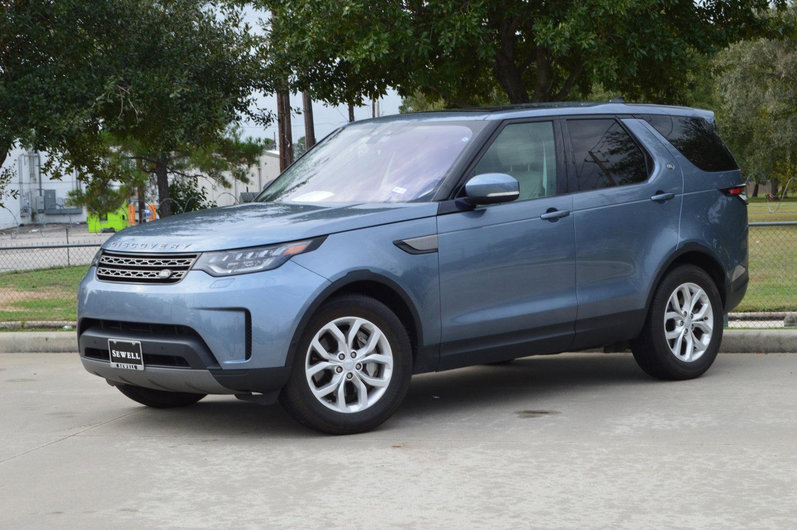 2020 Land Rover Discovery Vehicle Photo in Houston, TX 77090