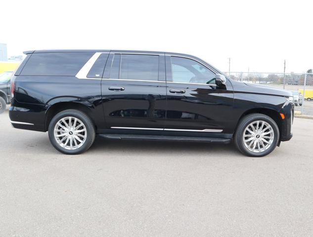 2023 Cadillac Escalade ESV Vehicle Photo in DETROIT, MI 48207-4102