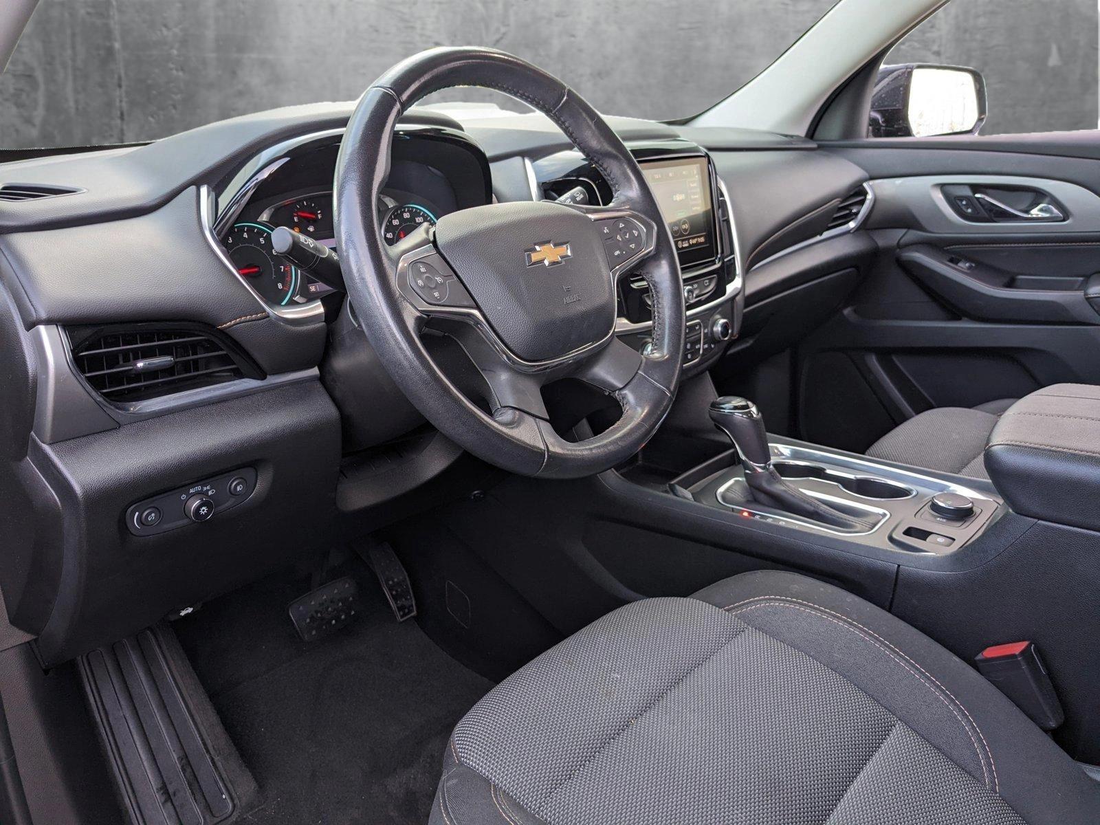 2020 Chevrolet Traverse Vehicle Photo in VALENCIA, CA 91355-1705