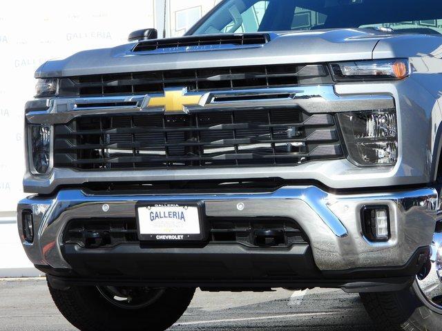 2025 Chevrolet Silverado 3500 HD Vehicle Photo in DALLAS, TX 75244-5909