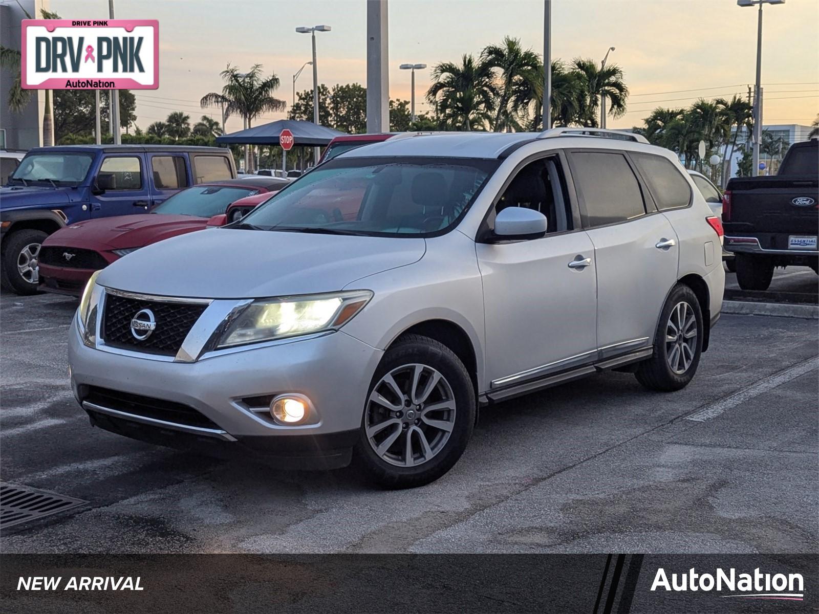 2015 Nissan Pathfinder Vehicle Photo in Miami, FL 33015