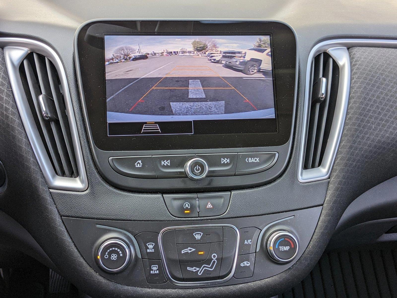 2022 Chevrolet Malibu Vehicle Photo in VALENCIA, CA 91355-1705