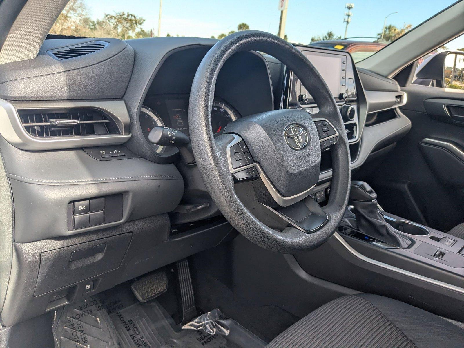 2022 Toyota Highlander Vehicle Photo in Winter Park, FL 32792