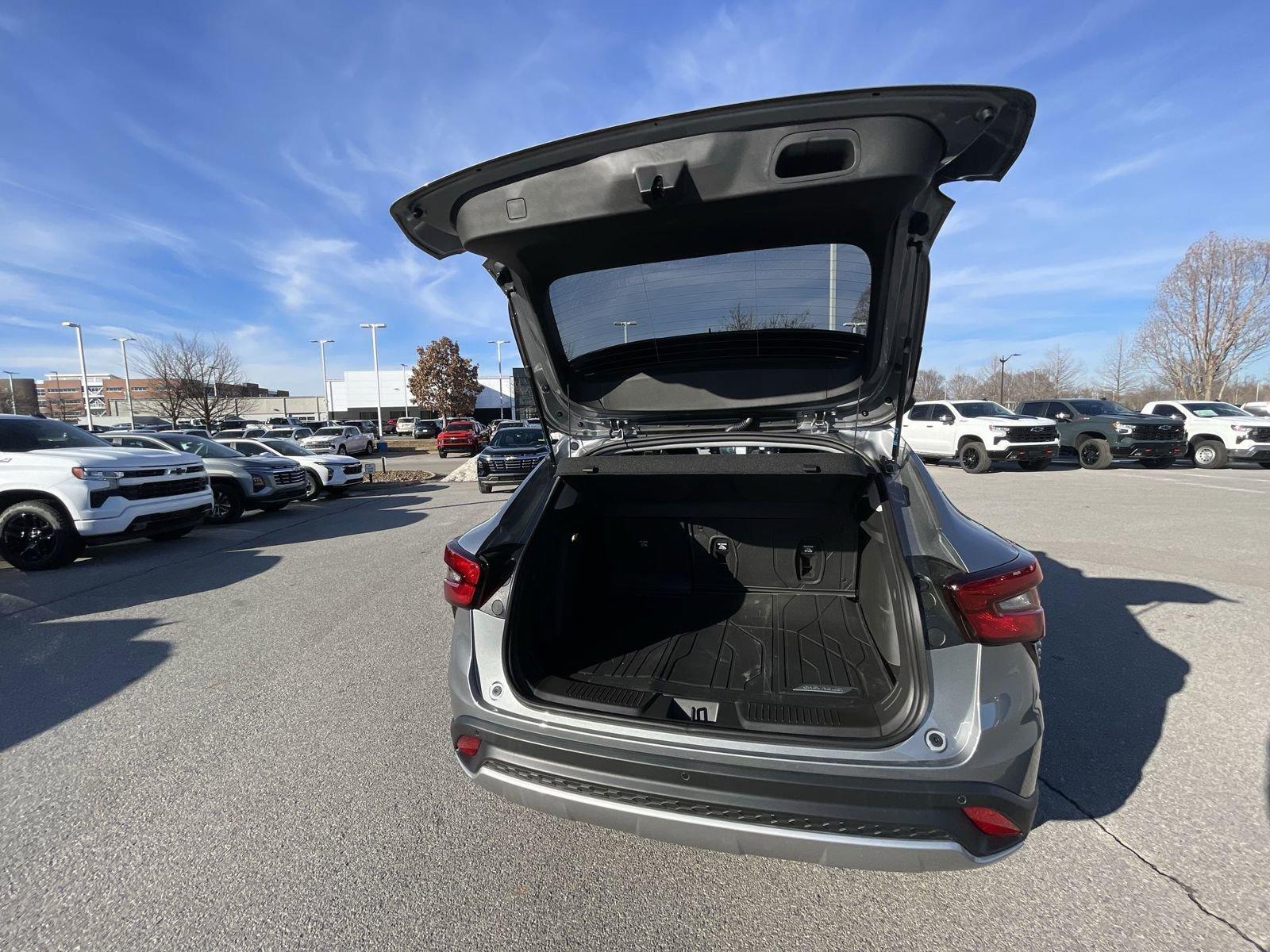 2025 Chevrolet Trax Vehicle Photo in BENTONVILLE, AR 72712-4322