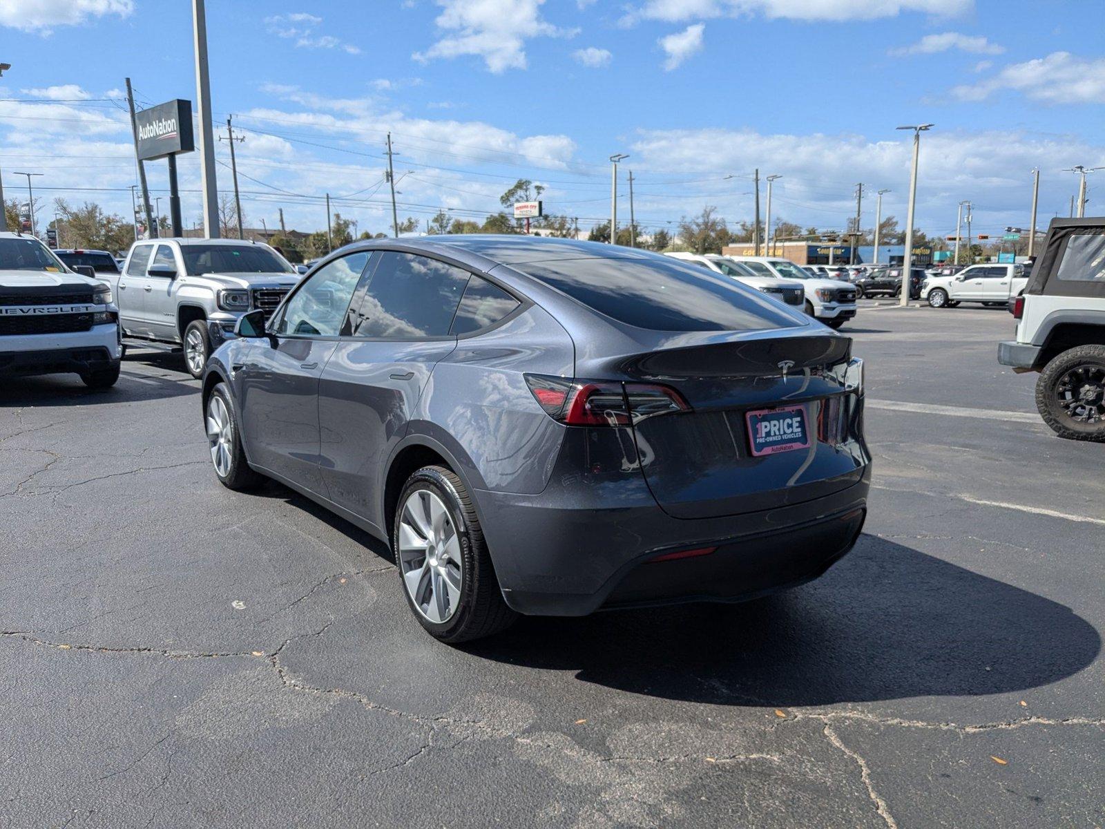 2023 Tesla Model Y Vehicle Photo in Panama City, FL 32401