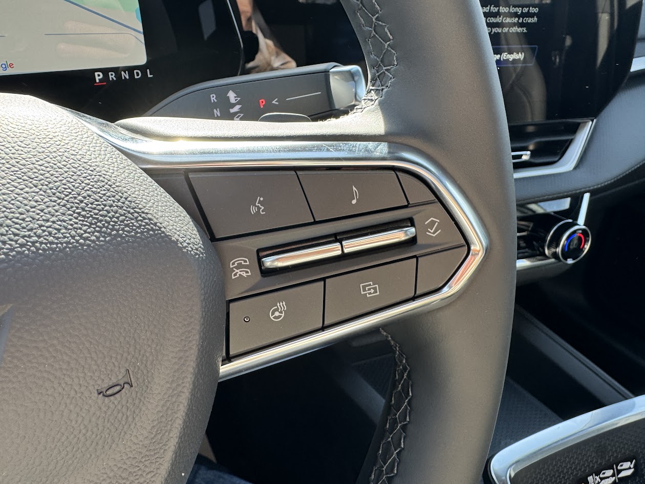 2025 Chevrolet Equinox Vehicle Photo in BOONVILLE, IN 47601-9633