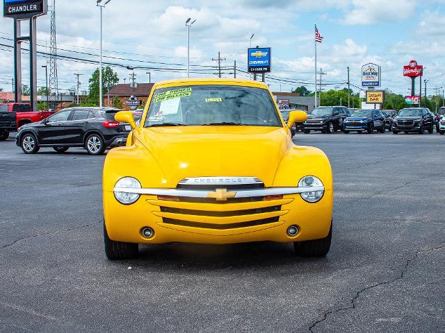 2004 Chevrolet SSR Vehicle Photo in MADISON, IN 47250-1611