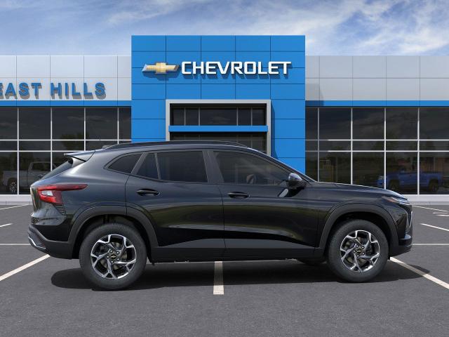 2025 Chevrolet Trax Vehicle Photo in Roslyn, NY 11576