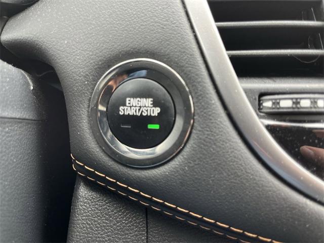 2021 Chevrolet Trax Vehicle Photo in TULLY, NY 13159-3159