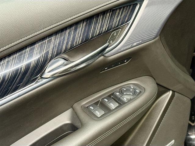 2024 Cadillac XT6 Vehicle Photo in EVERETT, WA 98203-5662