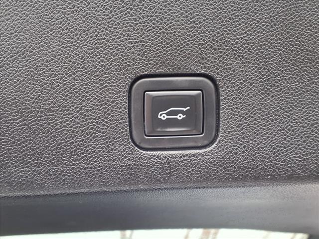 2023 Cadillac XT6 Vehicle Photo in SMITHTOWN, NY 11787-5023