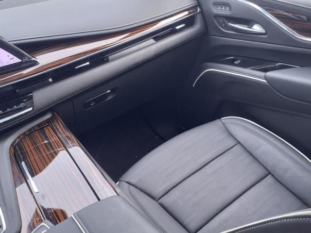2023 Cadillac Escalade Vehicle Photo in SMITHTOWN, NY 11787-5023