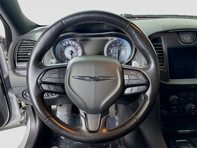 2022 Chrysler 300 Vehicle Photo in PUYALLUP, WA 98371-4149
