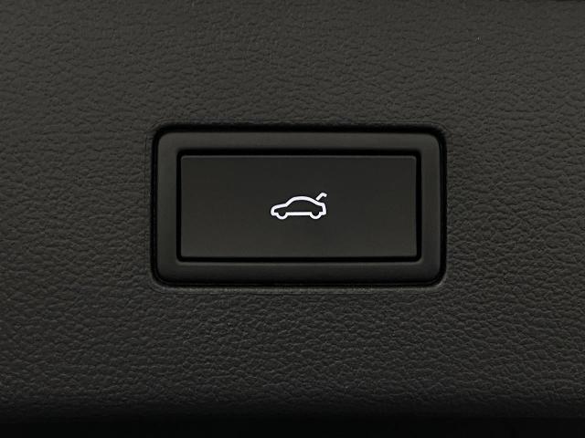 2025 Volkswagen Atlas Vehicle Photo in Appleton, WI 54913