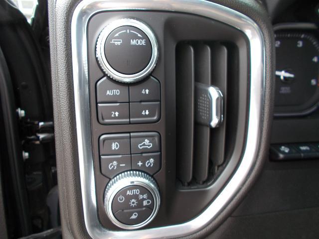 2023 GMC Sierra 2500 HD Vehicle Photo in LOWELL, MA 01852-4336
