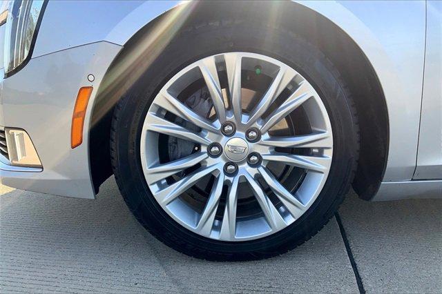 2019 Cadillac XTS Vehicle Photo in TOPEKA, KS 66609-0000