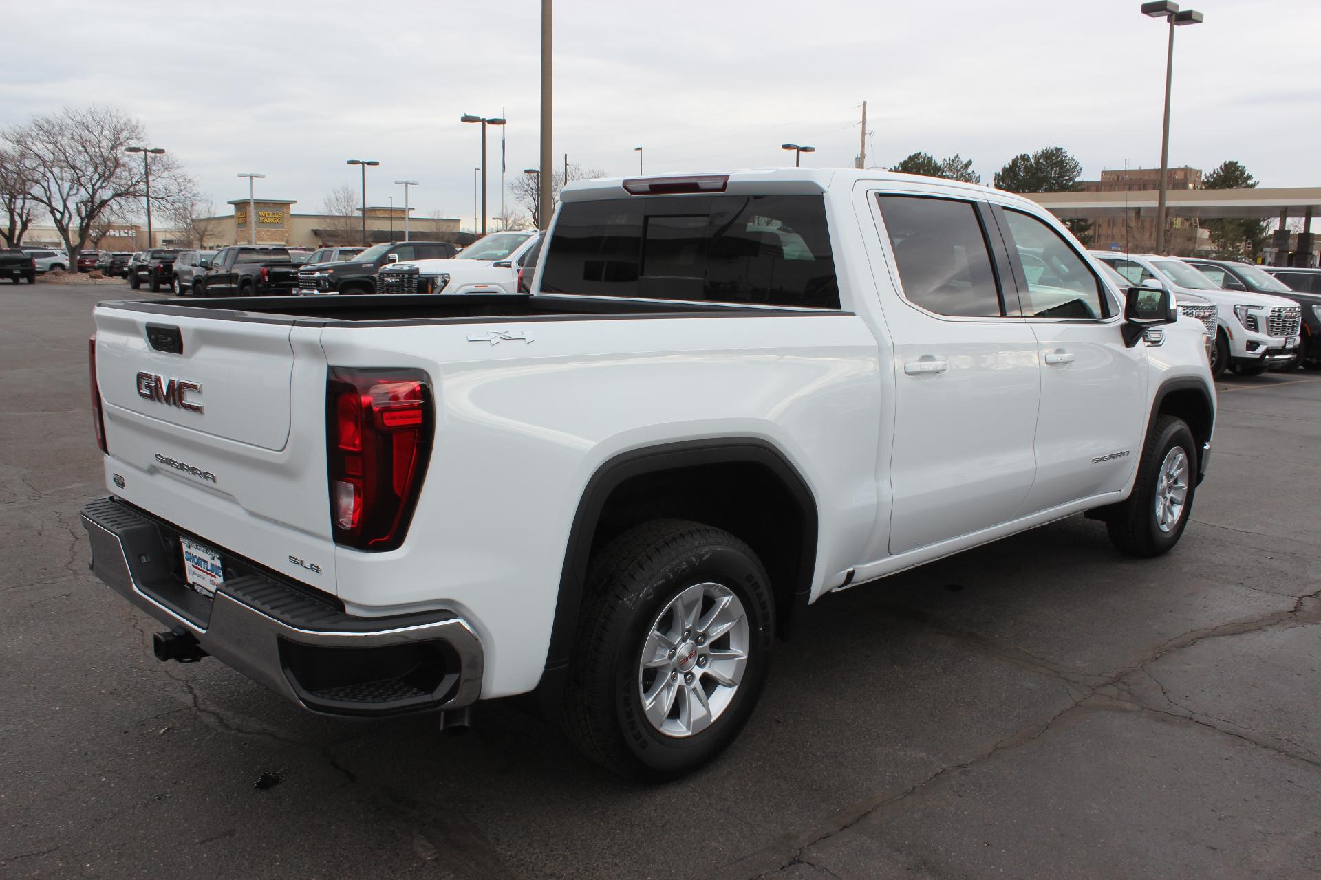 2025 GMC Sierra 1500 Vehicle Photo in AURORA, CO 80012-4011