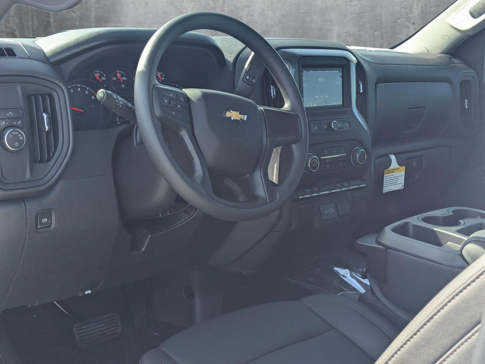 2025 Chevrolet Silverado 1500 Vehicle Photo in PEMBROKE PINES, FL 33024-6534