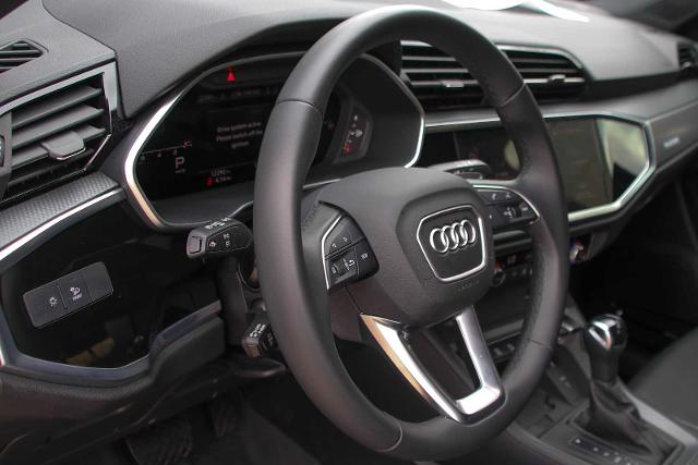 2024 Audi Q3 Vehicle Photo in SUGAR LAND, TX 77478